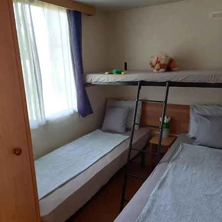 Sára 2