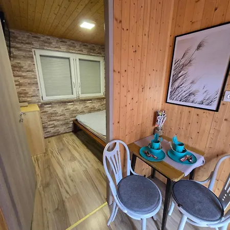 شقة Sara Vendeghaz 2