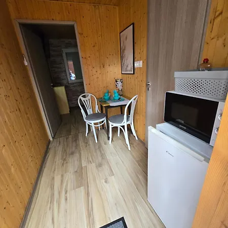 Sara Vendeghaz 2 شقة زينتيس