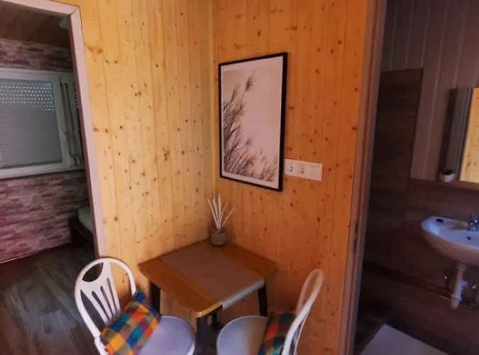 Apartamento Sára 2 *